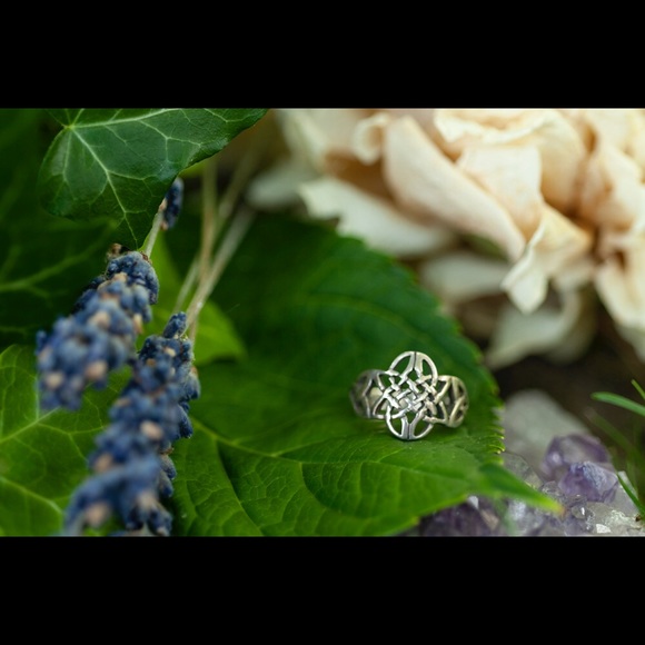 Jewelry - Sterling Silver-Celtic Ring-Gothic -Knot Ring